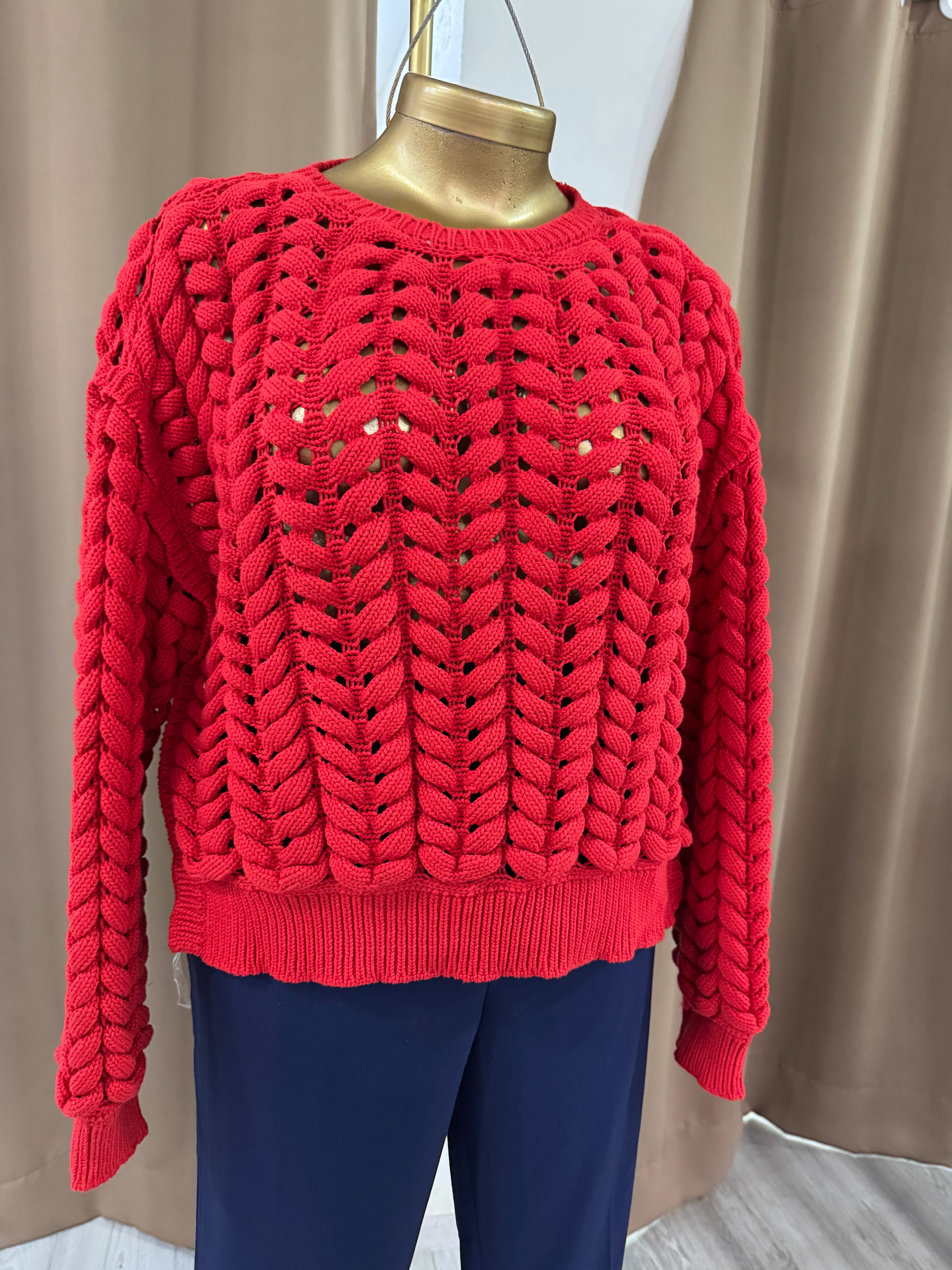 Sweater con transparencia