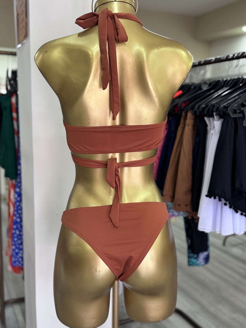 Traje de baño 2 piezas con pareo