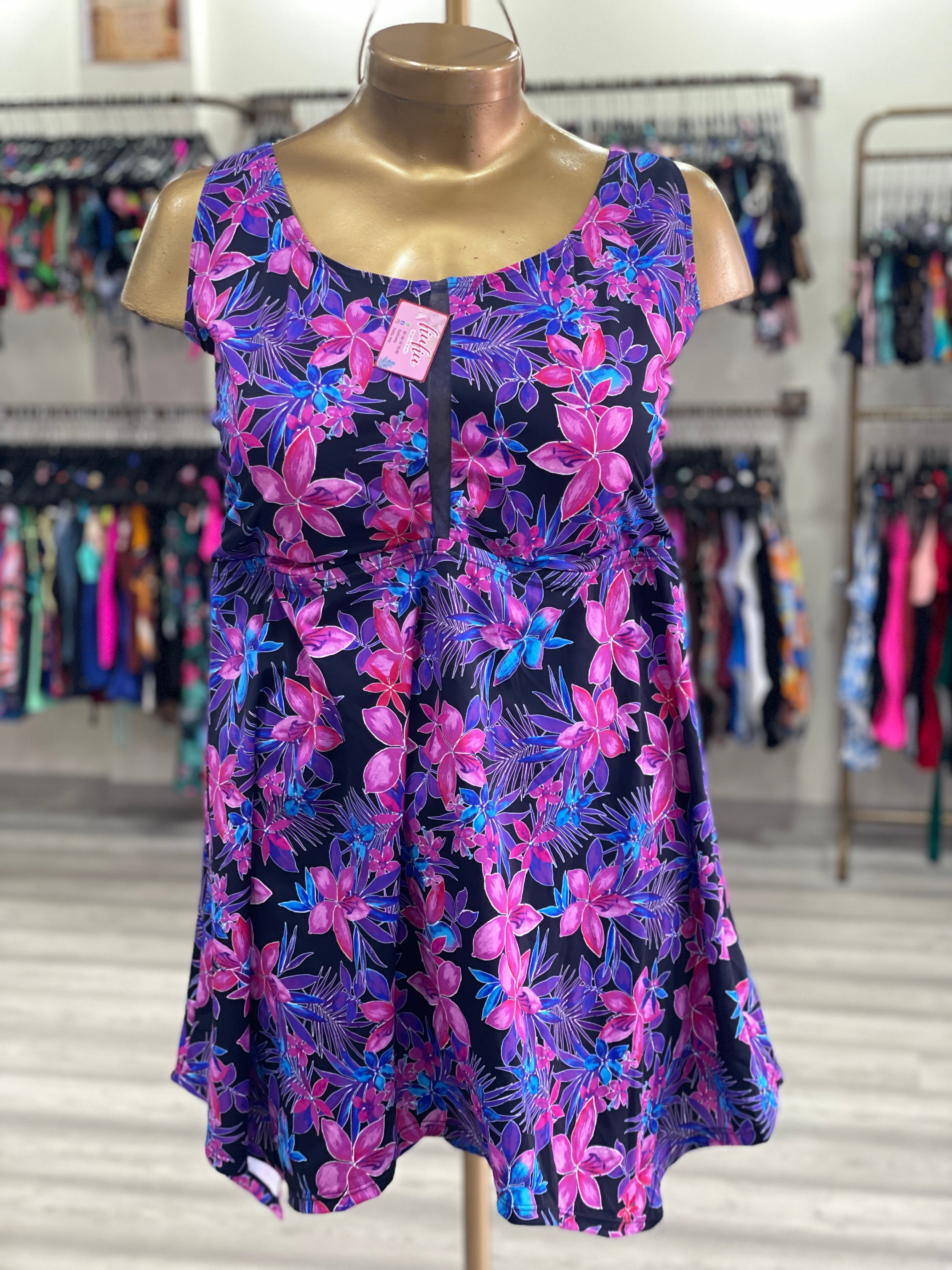 Traje de baño 2 piezas , blusa y short