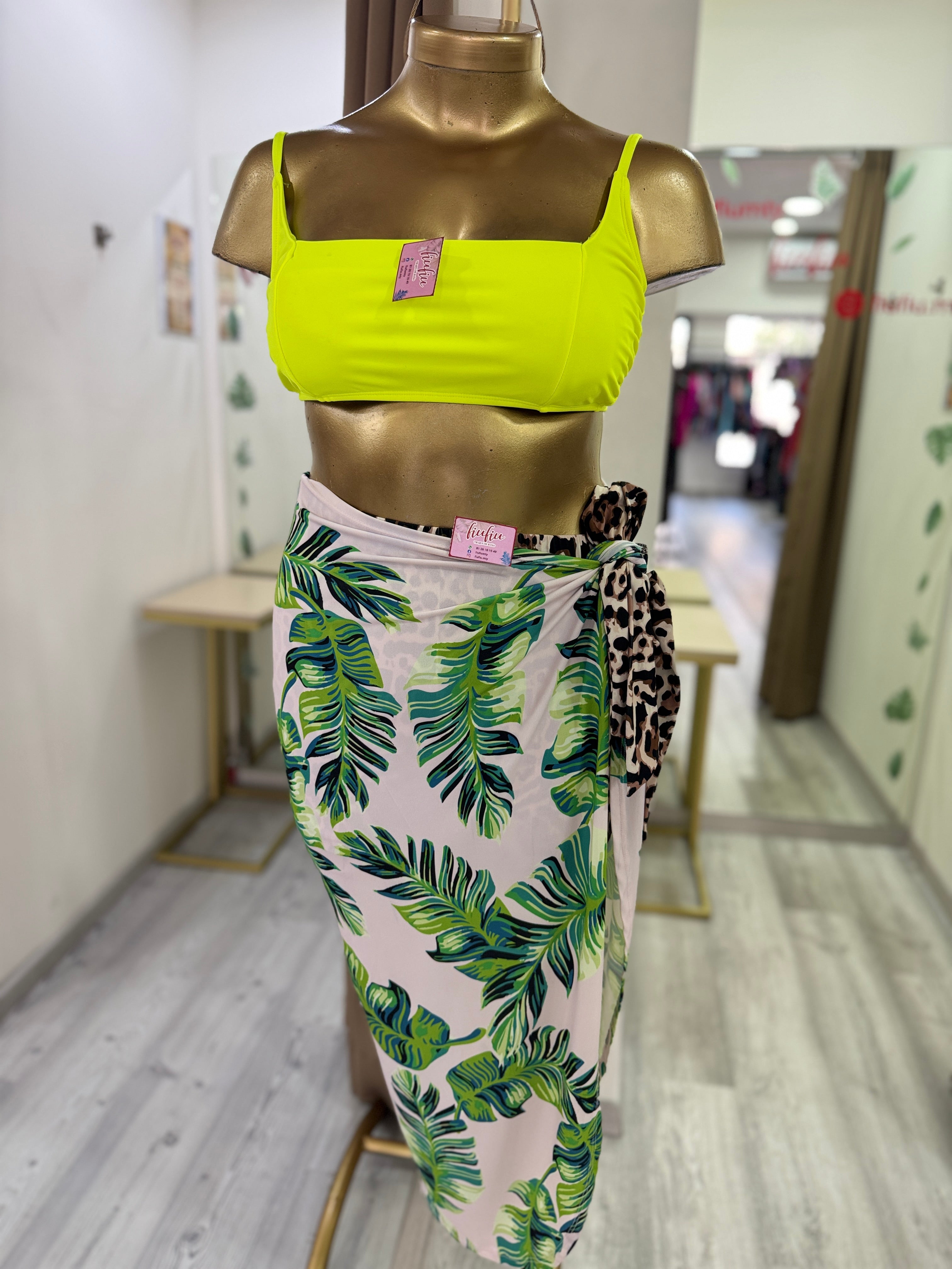 Pareo con short integrado